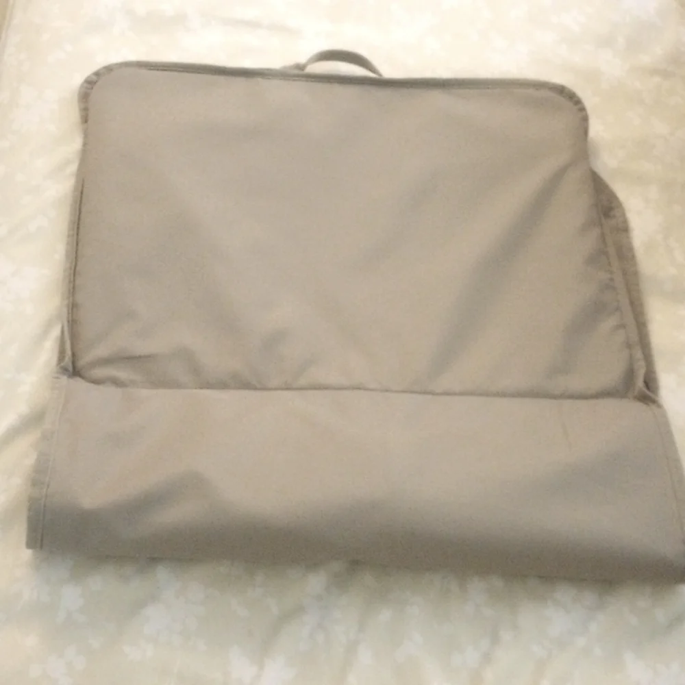 Skyway Travel garment roll up.